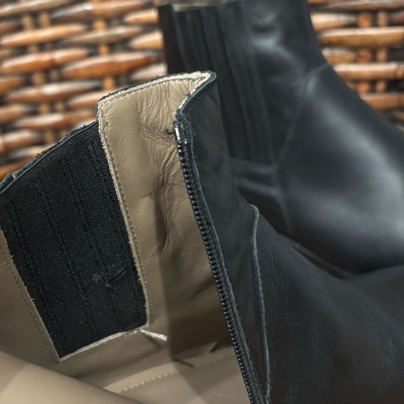 ITALEAU Women's Black Leather Lunella Ankle Booties EU 36.5/6 Made in Itality - Picture 12 of 15